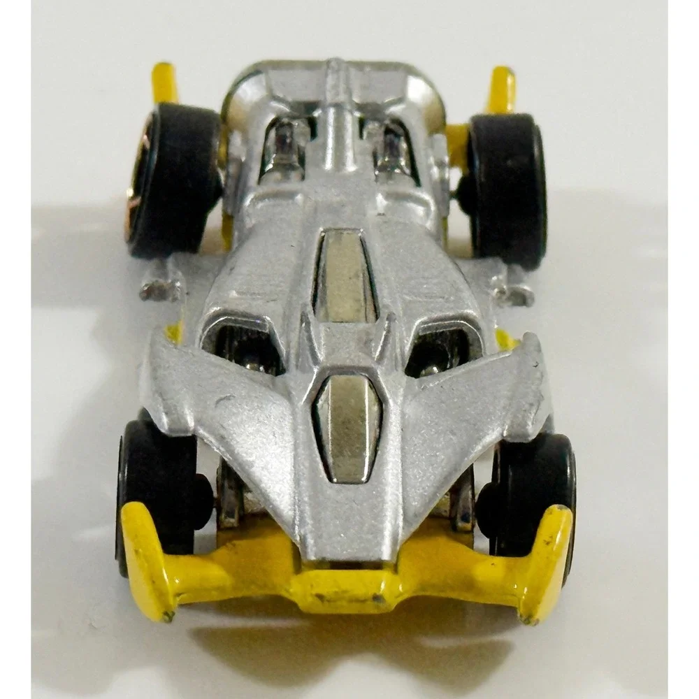 Hot Wheels Jet Threat 4.0 Kids 1:64 Silver Yellow Diecast Race Car Toy